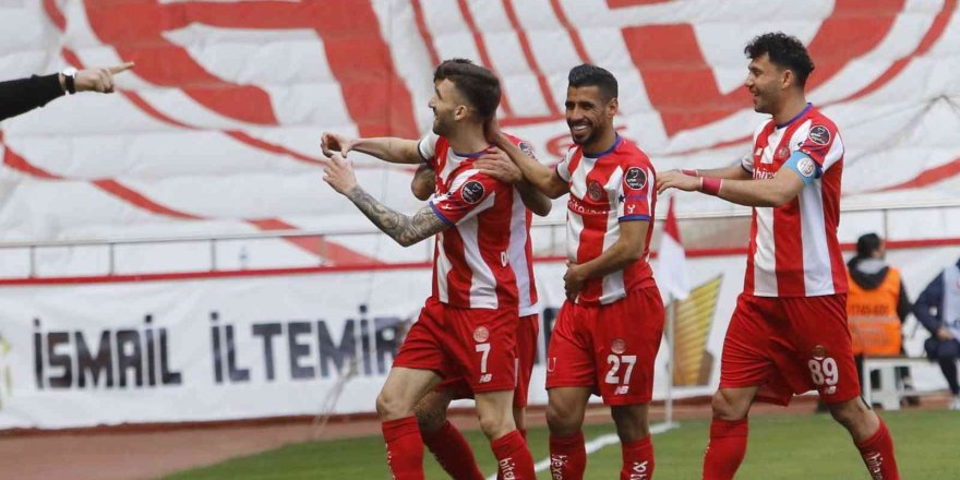 Spor Toto Süper Lig: Antalyaspor: 4 - Giresunspor: 1 (Maç sonucu)