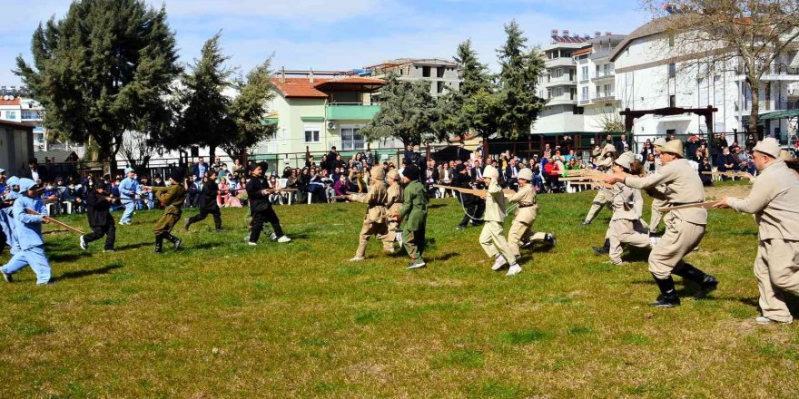 Manavgatlı öğrencilerden Çanakkale Zaferi drama oyunu