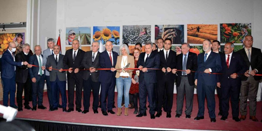 “Çukurova’da Tarım ve İnsan” konulu fotoğraf sergisi açıldı