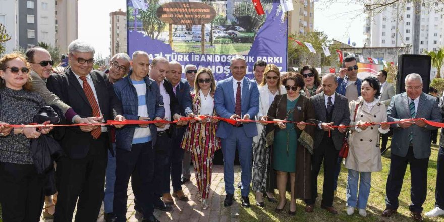 Şirazi Türk İran Dostluk Parkı törenle açıldı