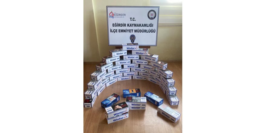 Eğirdir’de iş yerinde 8 bin 800 adet makaron ele geçirildi