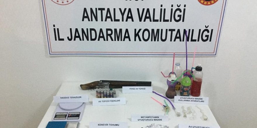 Kaş’ta uyuşturucu operasyonu: 2 gözaltı