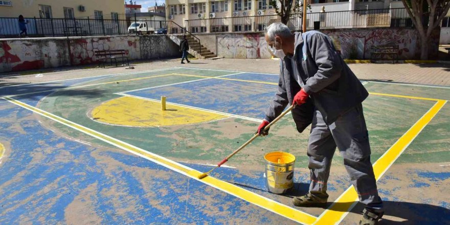 Kepez’de geleneksel sokak oyunları okul bahçelerinde