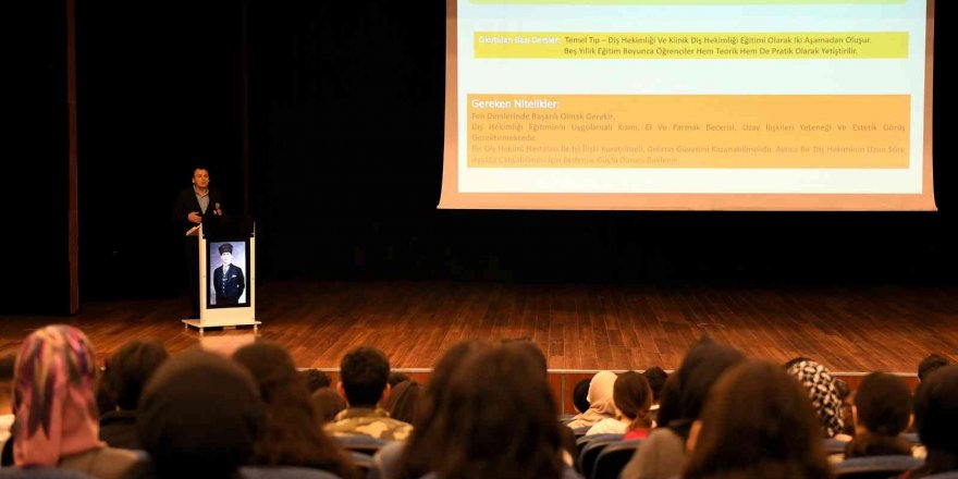 Mersin’de öğrencilere ’Meslek Tanıtım Semineri’ düzenlendi