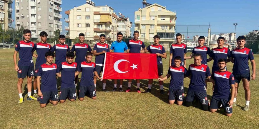 ASAT Spor U18 Futbol Takımı Antalya şampiyonu oldu