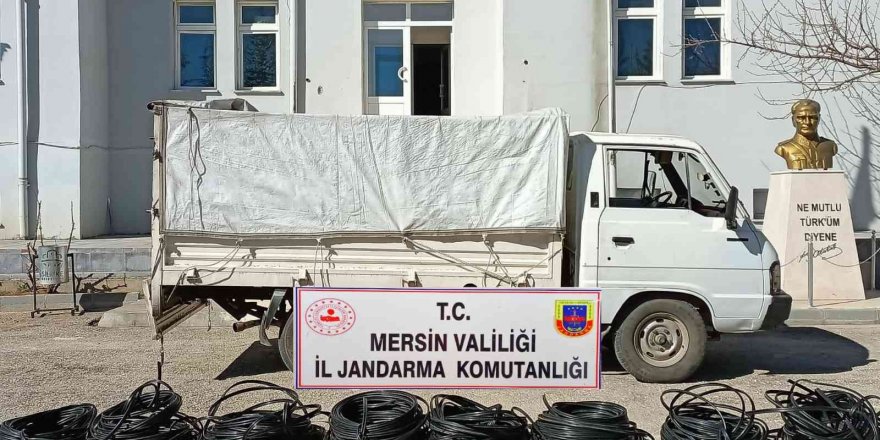 Mersin’de kablo hırsızlığı yapan 2 kişi tutuklandı