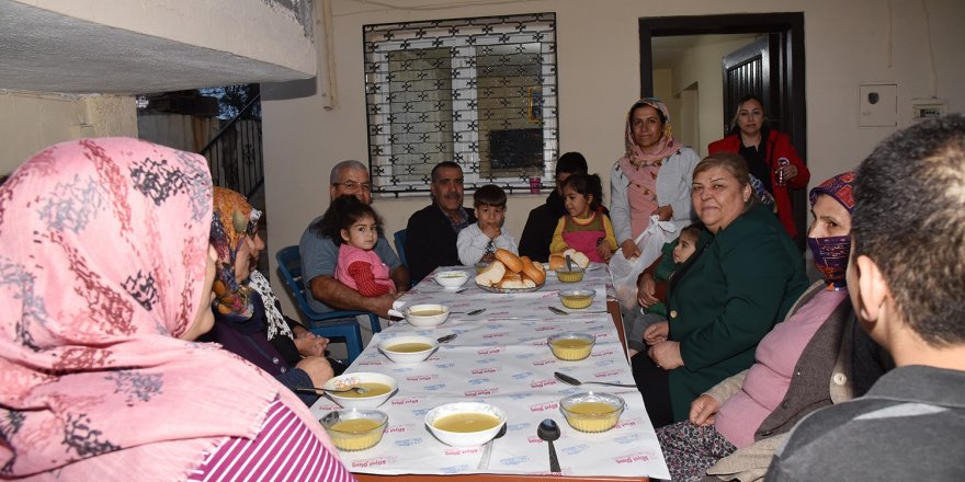 Başkan Erdem, İftarda Ceyhanlılarla Buluşuyor