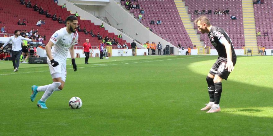 Spor Toto Süper Lig: A. Hatayspor: 0 - Sivasspor: 1 (İlk yarı)