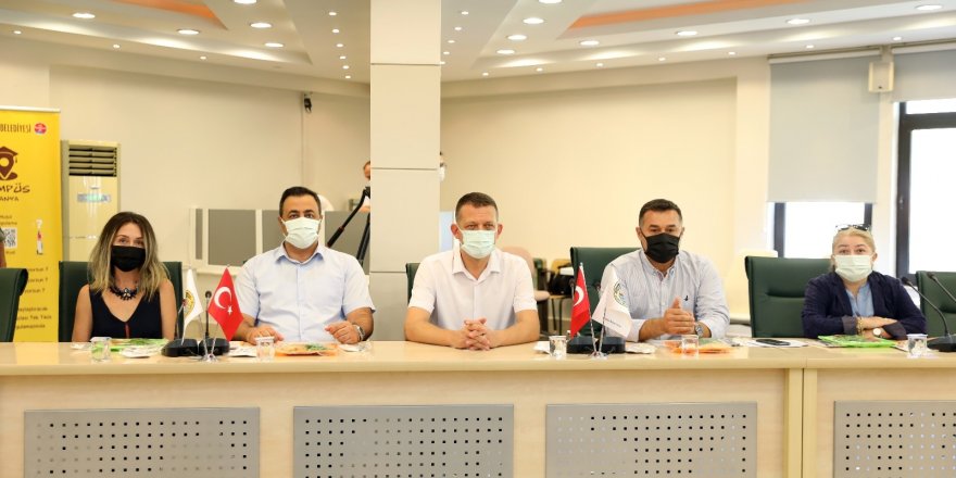 Başkan Yücel: “Artık sadece turizm tarım değil bir de üniversite kentiyiz”