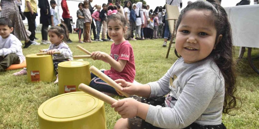 23 Nisan’da Hasta Ve Göçmen Çocuklar Unutulmadı