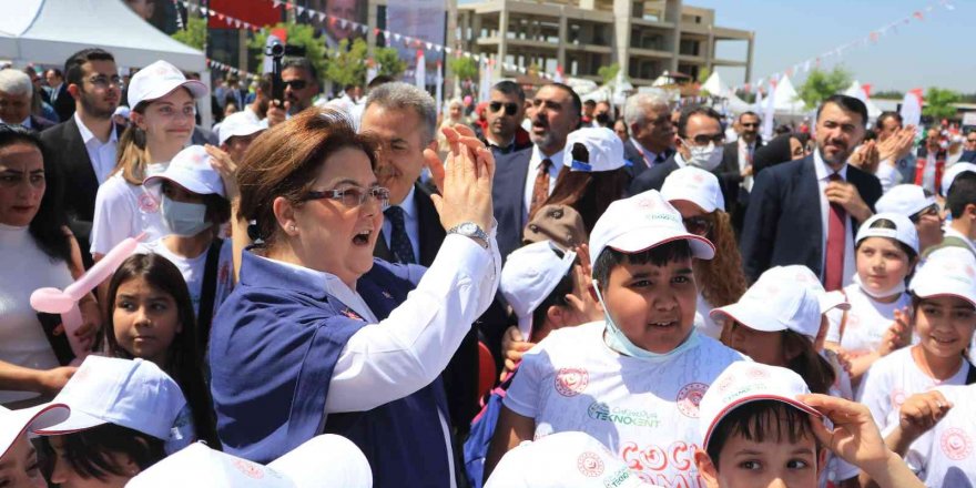 Bakan Yanık’tan çocuklara: “Fikirlerinizi hayata geçirme gayreti içinde olun”