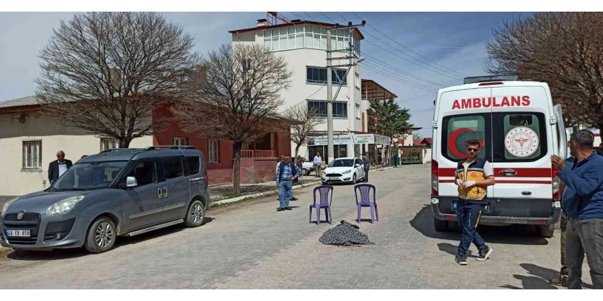 Hafriyat kamyonunun altında kalan yaşlı adam hayatını kaybetti