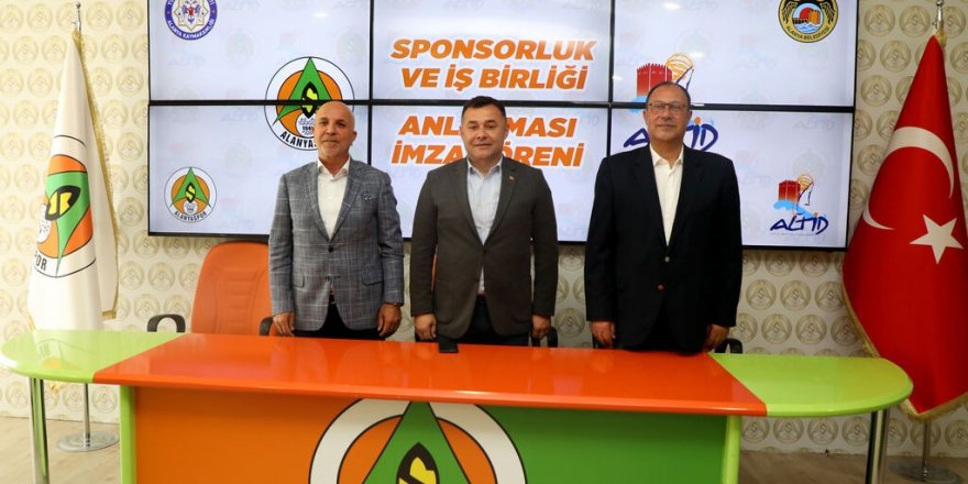 Alanya’da sahil büfelerinin bir kısmı Alanyaspor’a  gelir olacak