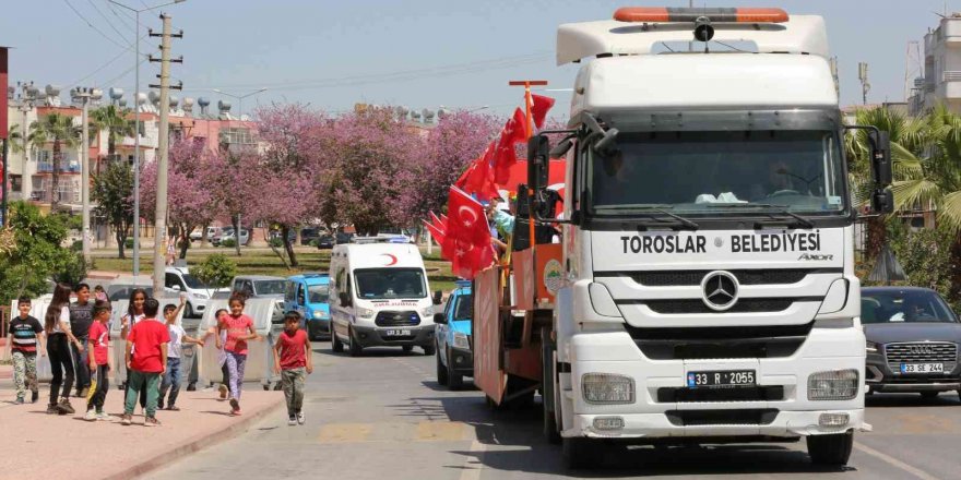 23 Nisan Tırı İle Bayram Coşkusu Yaşandı