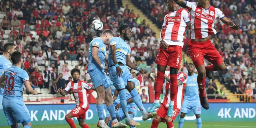 Antalyaspor, yenilmezlik serisini 12 maça çıkardı