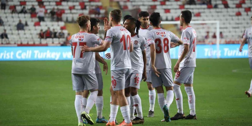 Antalyaspor, Shakhtar Donetsk’e 2-1 mağlup oldu