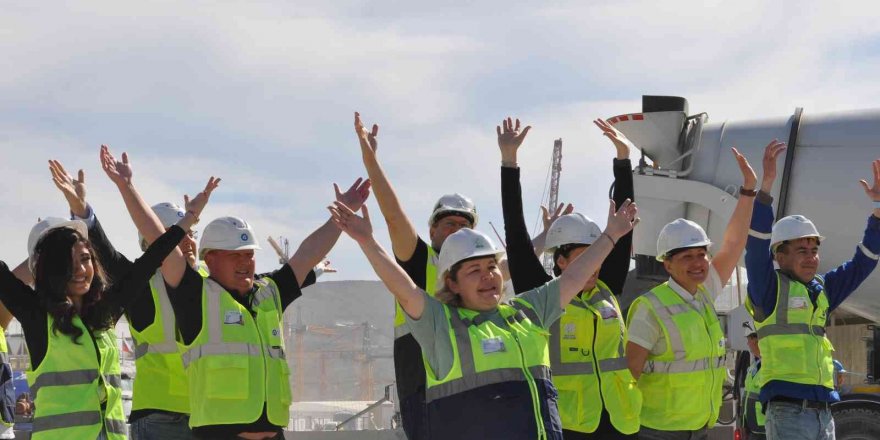 Akkuyu Ngs Çalışanları 1 Mayıs’ı ’hayat Bayram Olsa’ Şarkısı İle Kutladı