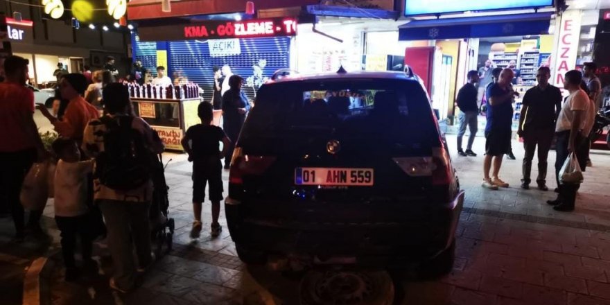 Hastaneye gitmemek için polis aracına kaza yaptırıp kaçmaya çalıştı