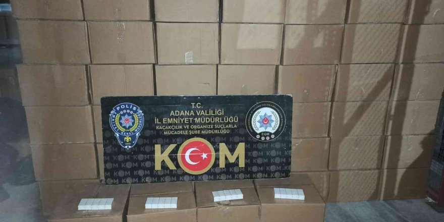 Durdurulan kamyondan 294 bin 950 paket kaçak sigara çıktı