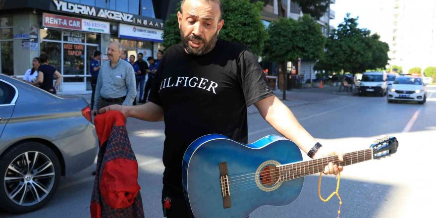 Adana’da 8’inci katta çıkan yangın 3’üncü kata ve park halindeki otomobile sıçradı