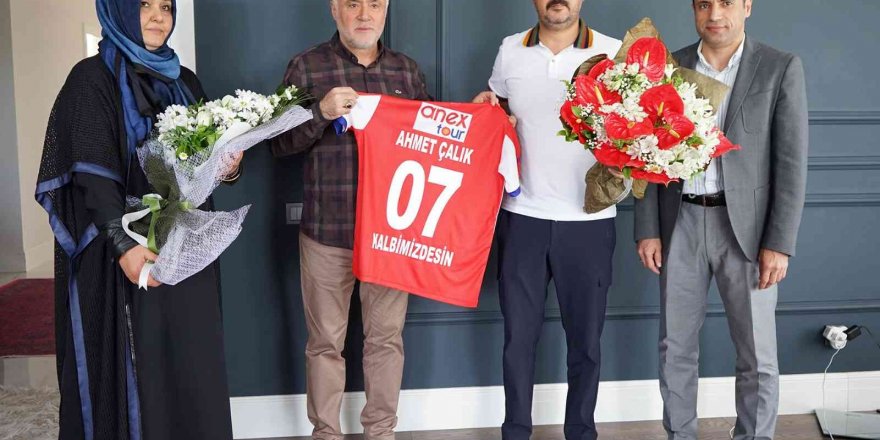 Antalyaspor ve Konyaspor başkanlarından duygulandıran Anneler Günü ziyareti