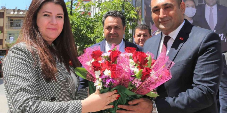 MHP’li Yılık: "Kadının olmadığı hiçbir şey, değerine erişemiyor"