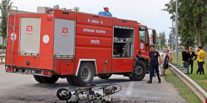 Emanet verdiği motosikletinden geriye yakıt deposunun kapağı kaldı