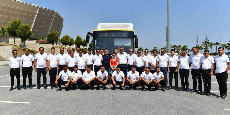 Mersin’de otobüs şoförlerine ’ileri sürüş teknikleri eğitimi’