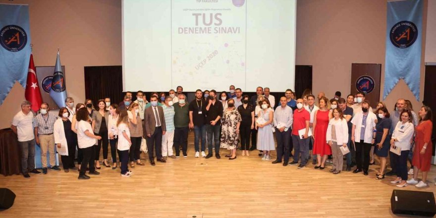 Akdeniz Üniversitesi Tıp Fakültesi’nde TUS deneme sınavı uygulaması