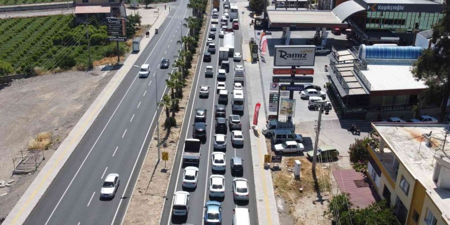 Antalya’da trafiğe kayıtlı araç sayısı 1 milyon 243 bin 909 oldu