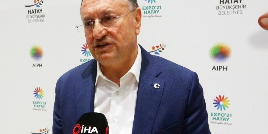 Hatayspor Onursal Başkanı Savaş: "Türk bir teknik direktör ile görüşüyoruz"