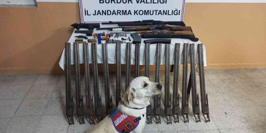 Evde tabanca ve tüfek imalatına jandarma baskını