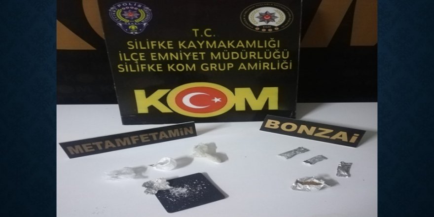 Mersin’de uyuşturucu satıcılarına operasyon: 5 tutuklama