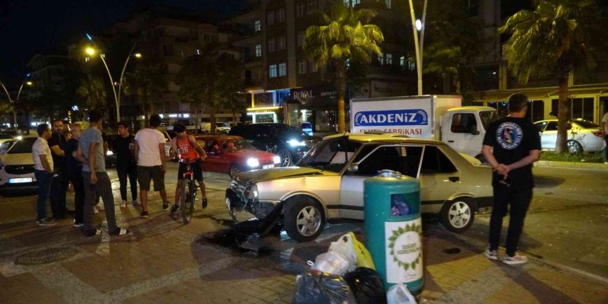 Babasının otomobilini kaçıran 16 yaşındaki gencin kız arkadaşıyla kaçamağı hastanede bitti