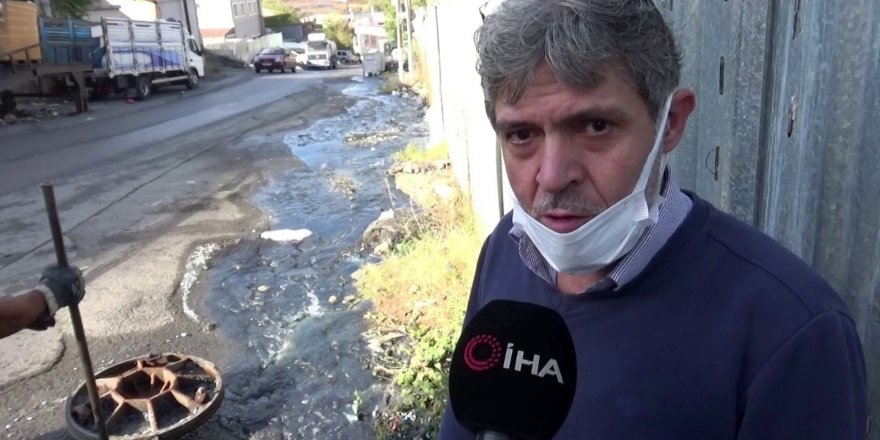 Sultangazi’de tekstil fabrikasının atık suyu caddeyi göle döndürdü