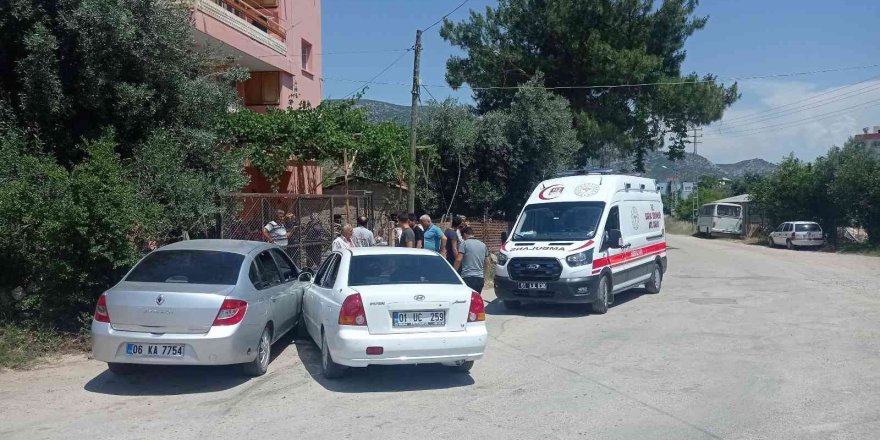 Kozan’da trafik kazası: 2’si çocuk 3 yaralı