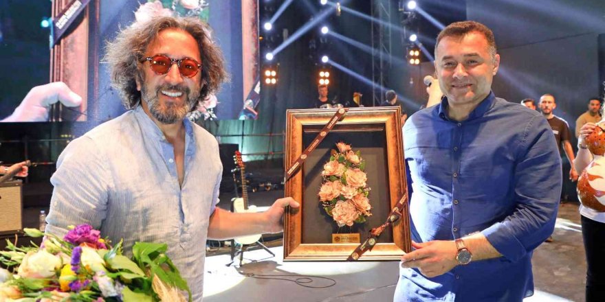 20. Alanya Uluslararası Turizm ve Sanat Festivali’nde Fettah Can konseri