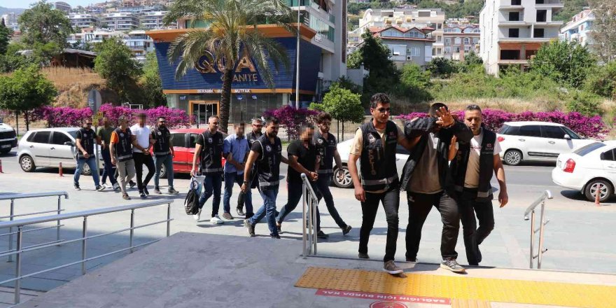 Alanya’da "Müsilaj" operasyonuna 4 tutuklama