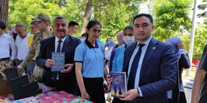 Hassa’da "Kitap Fuarı" açıldı