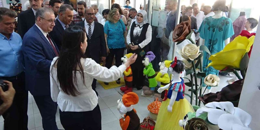 Hatay’da “Hayat Boyu Öğrenme Haftası” sergisi açıldı