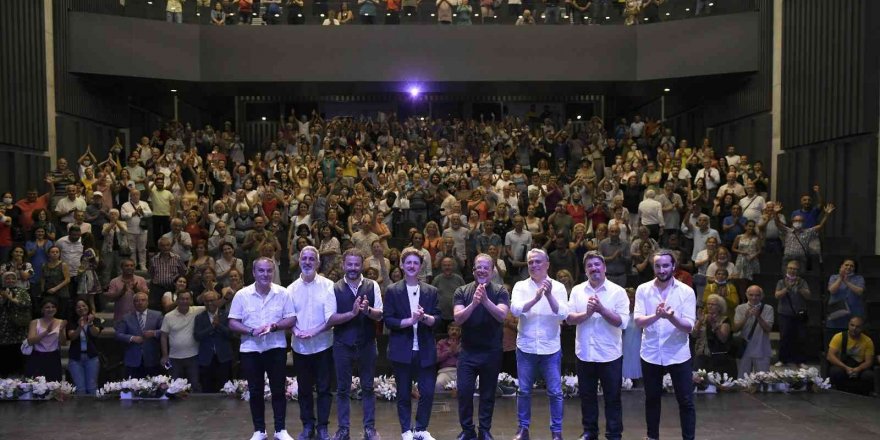 Muratpaşa Belediyesi Nazım Hikmet’i andı