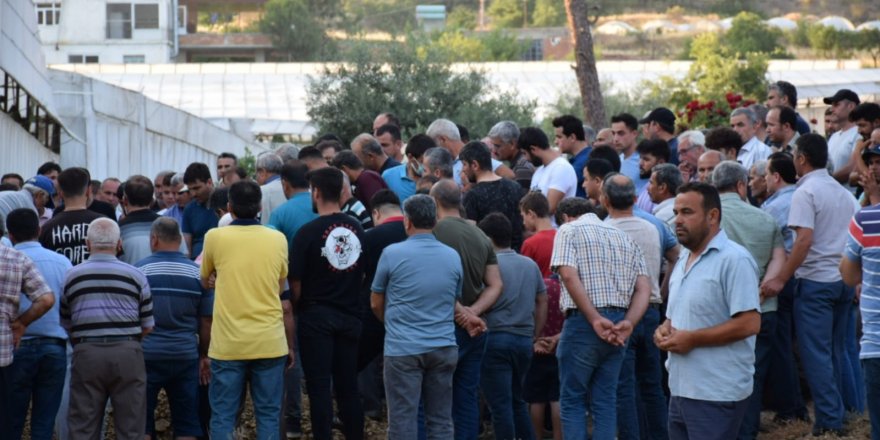 Edebiyat öğretmeni beyin tümörüne yenik düştü