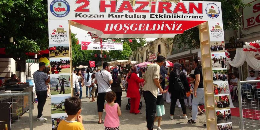 Kozan’da tarihi sokaklar kurtuluş etkinlikleri ile şenlendi