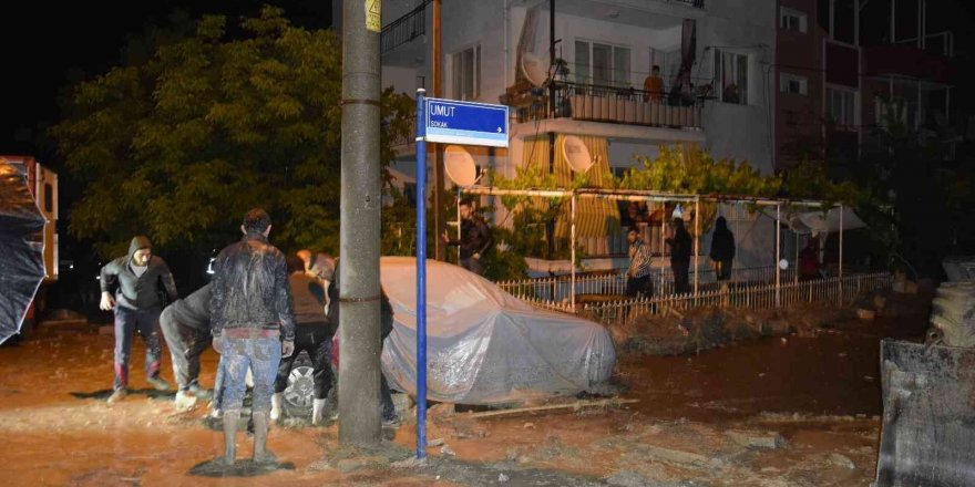 Burdur’da sağanak yağış nedeniyle 30 evi su bastı: 1 ölü, 3 yaralı