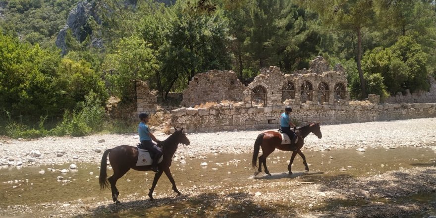 Olympos ve Adrasan’da atlı birlikler göreve başladı