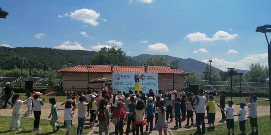 Doğa Çocuk Şenliğinde Çocuklar Gönüllerince Eğlendiler