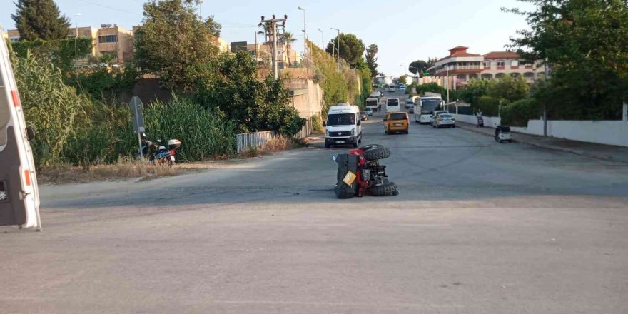 Bindikleri ATV’de birbirleri ile çarpışan Alman turistler yaralandı