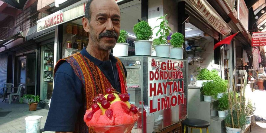 Hataylılar haytalı dondurma ile serinliyor