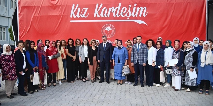 "Kız Kardeşim" eğitimine katılanlara belgeleri verildi