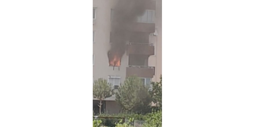 Antalya’da 11 katlı apartmanda yangın